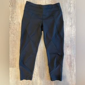 Athleta Mesh Sonar Solar Capri Cropped Leggings Black Size XS